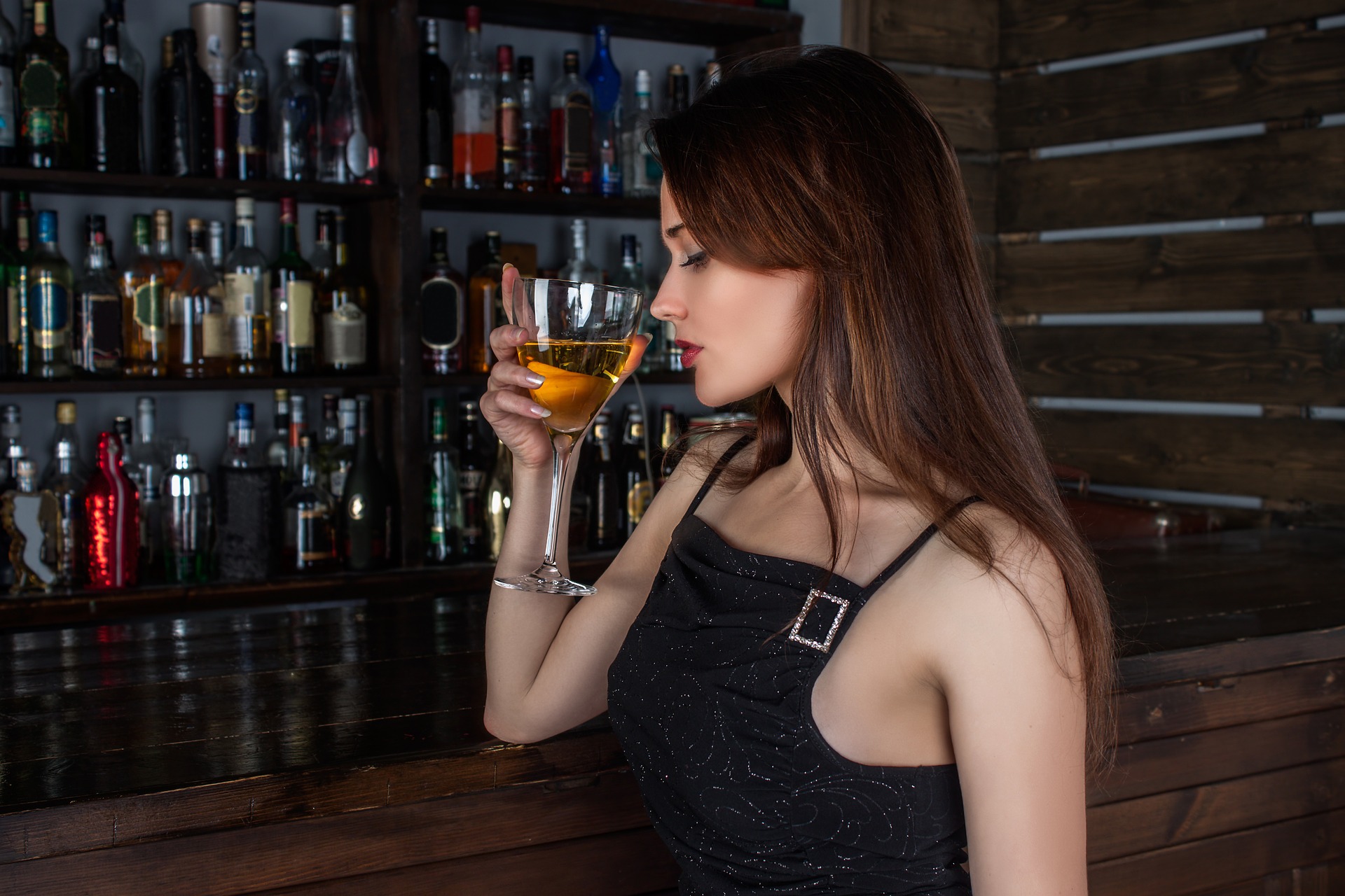Back Bar Meaning: Unlocking the Secrets of Bartending Spaces