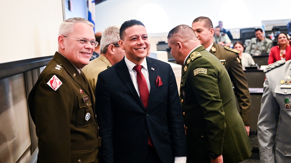 Dvids Images Panamanian Independence Day Celebration Image 18 Of 51 Dvids Images Panamanian Independence Day Celebration Image 18 Of 51