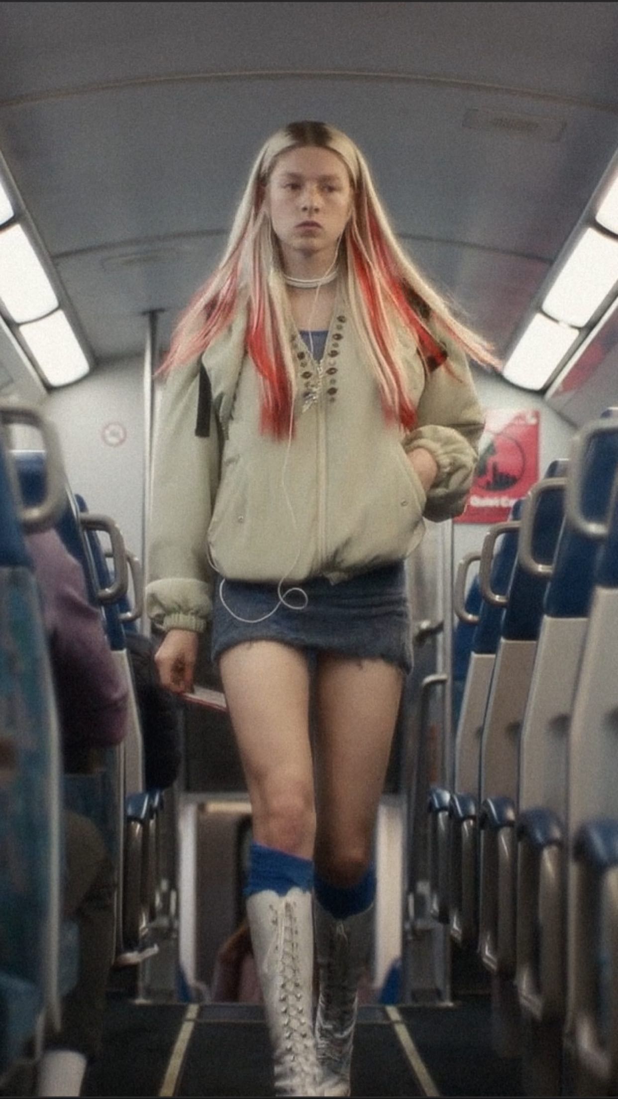 Euphoria’s Hunter Schafer Steamy Scene Breakdown