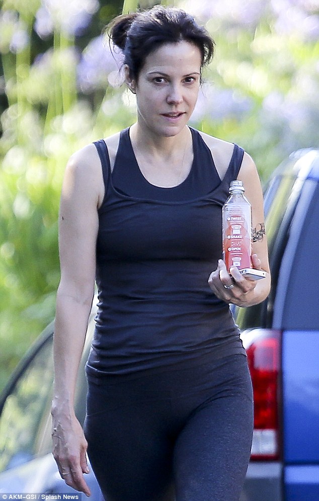 Mary Louise Parker Nude Photos: Fact or Fiction?