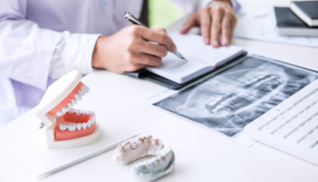 What Is The Average Oral Maxillofacial Surgeon Salary What Is The Average Oral Maxillofacial Surgeon Salary